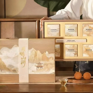 Customized pastry gift box packaging